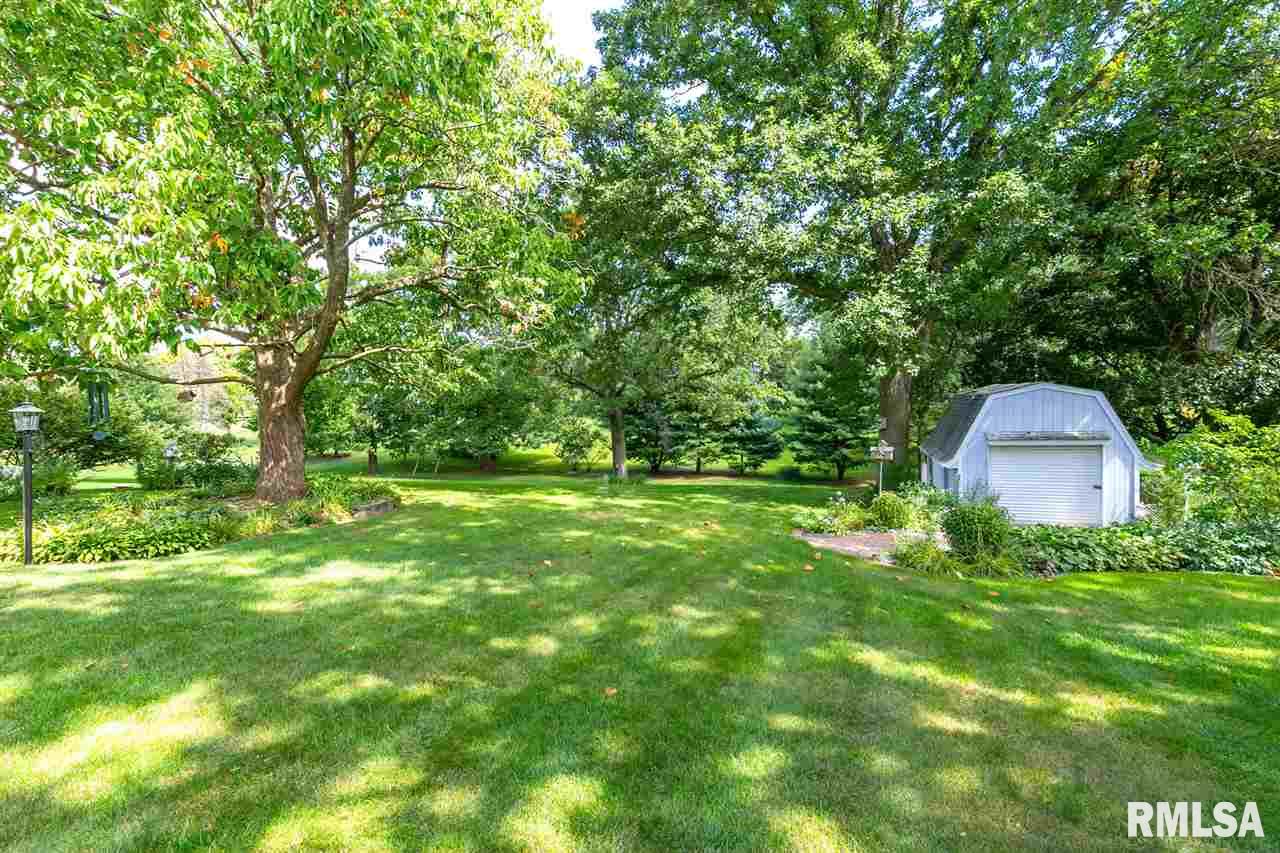 4035 Rodeo Road Davenport, IA 52806 - Photo 34 of 36 Gallery Image 34