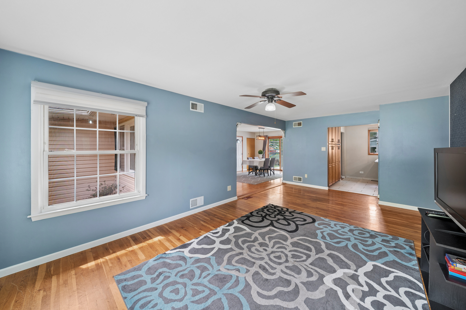 30-w044 Bruce Lane Naperville, IL 60563 - Photo 11 of 20