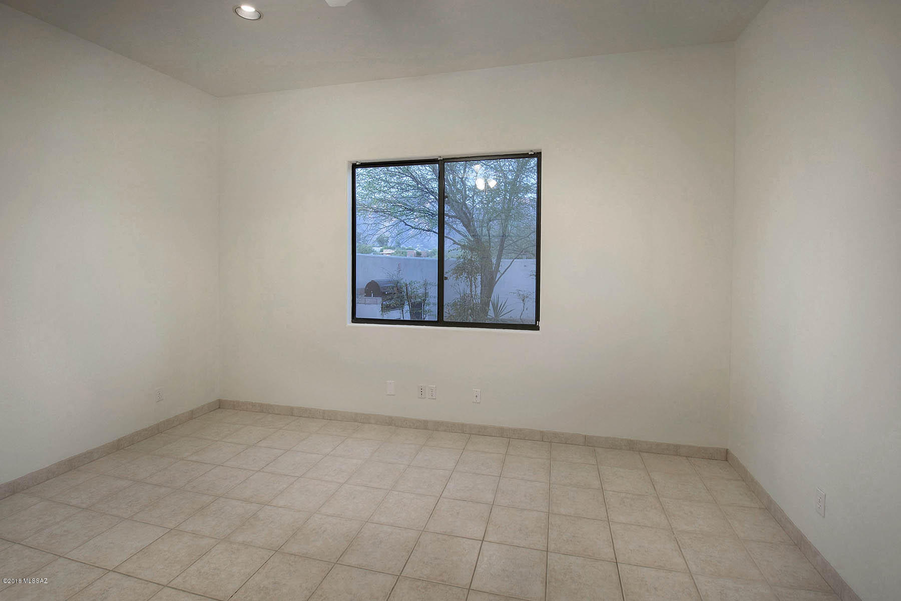 4925 North Craycroft Road Tucson, AZ 85718 - Photo 16 of 39 Gallery Image 16