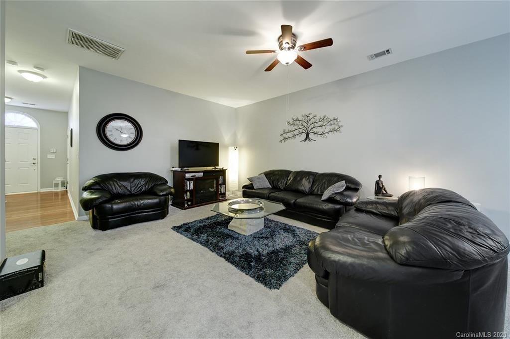 2107 Midnight Blue Lane Fort Mill, SC 29708 - Photo 4 of 29