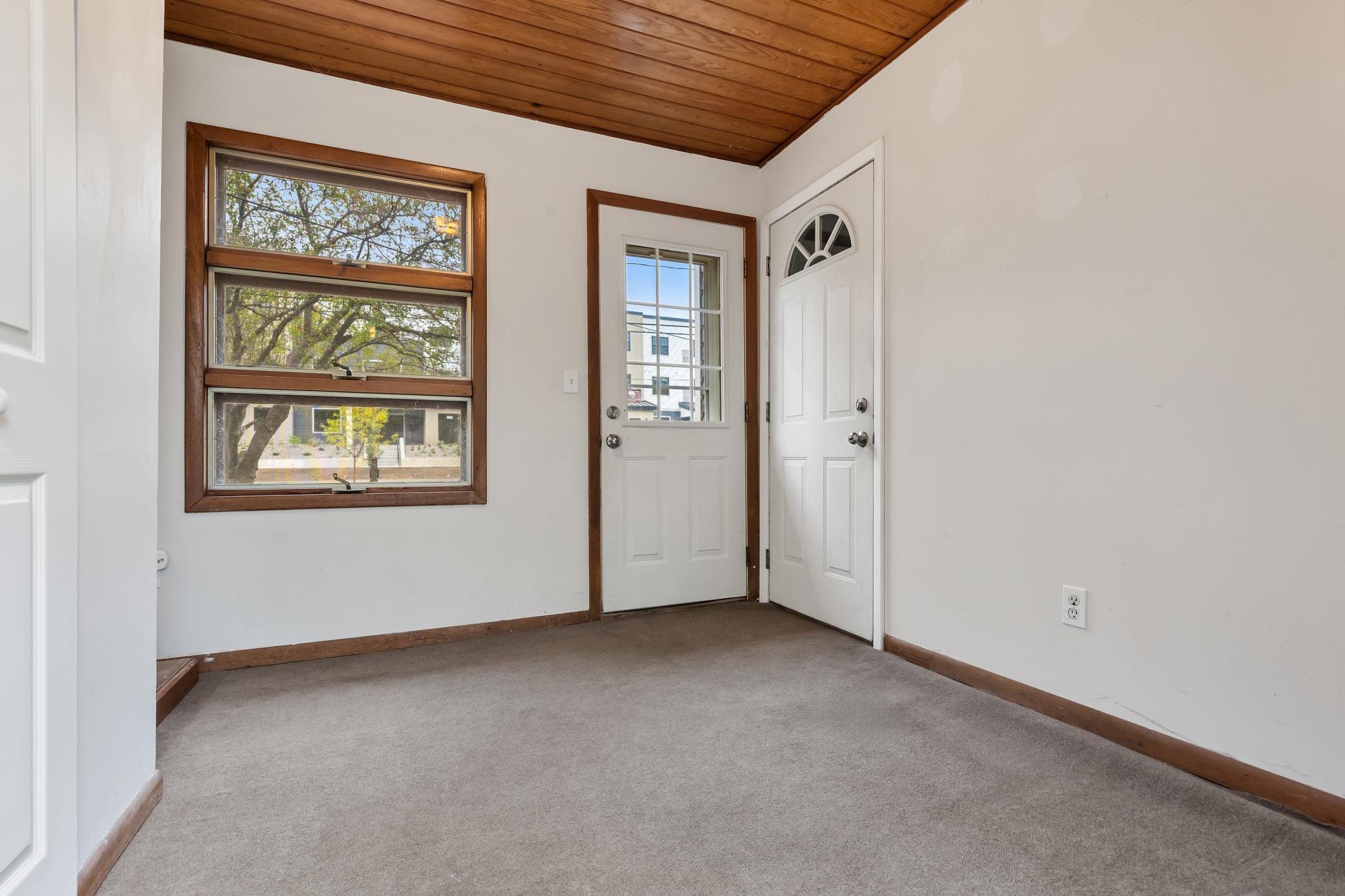 575 Hamel Road Medina, MN 55340 - Photo 3 of 30 Gallery Image 3