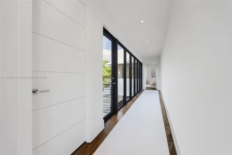 $4,900,000 | 2321 Trapp Avenue, Coconut Grove, FL 33133