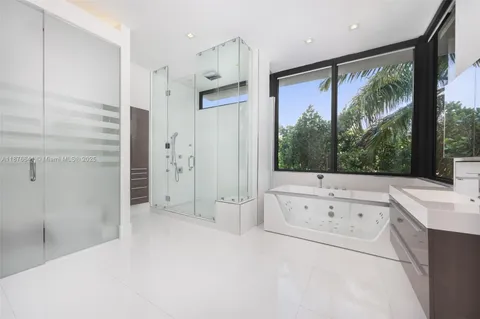 $4,900,000 | 2321 Trapp Avenue, Coconut Grove, FL 33133