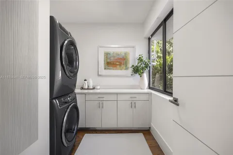 $4,750,000 | 2321 Trapp Avenue, Coconut Grove, FL 33133