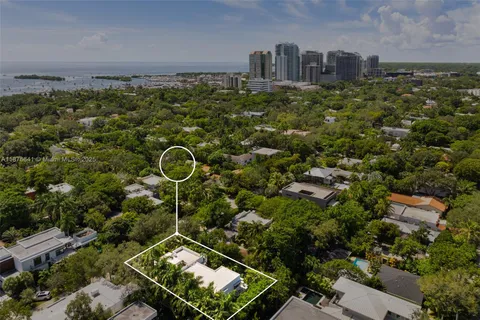 $4,900,000 | 2321 Trapp Avenue, Coconut Grove, FL 33133