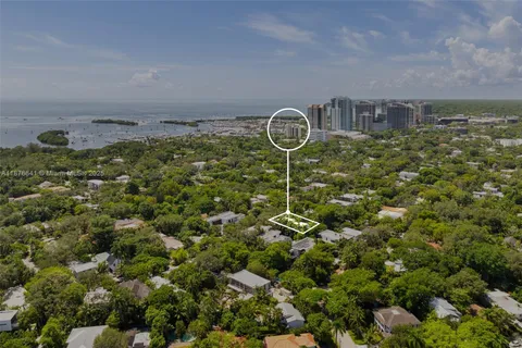 $4,900,000 | 2321 Trapp Avenue, Coconut Grove, FL 33133