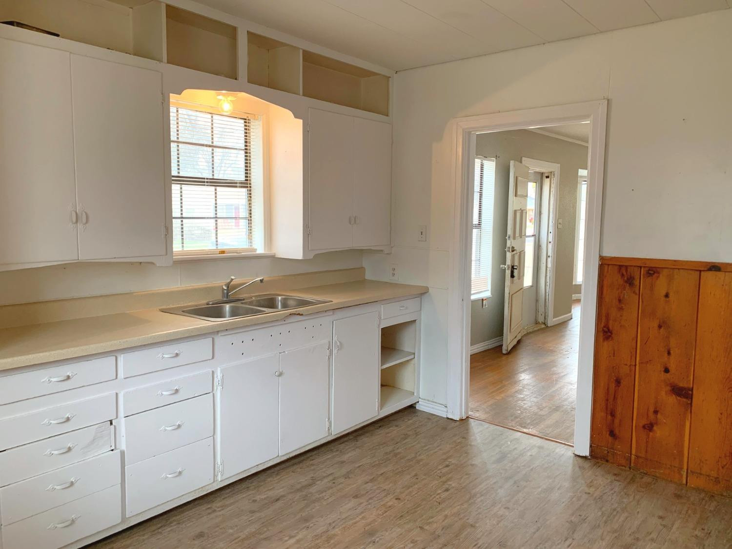 2123 30th Street Lubbock, TX 79411 - Photo 6 of 14 Photo 6