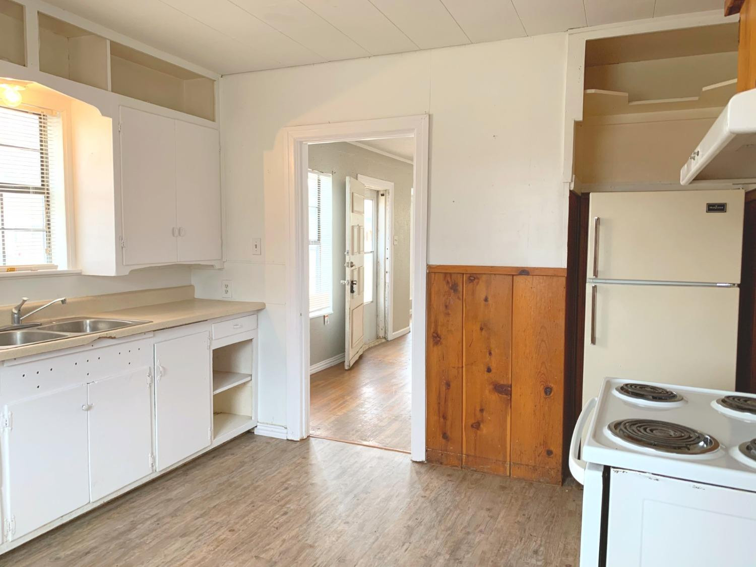 2123 30th Street Lubbock, TX 79411 - Photo 7 of 14 Photo 7