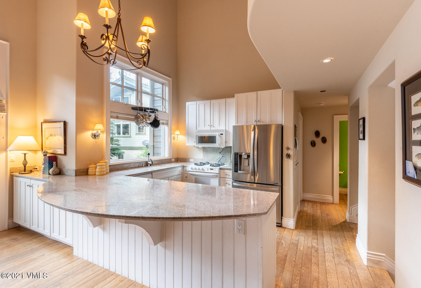 2782 Kinnickinnick Road, Unit D Vail, CO 81657 - Photo 5 of 28 2782 Kinnickinnick Rd-11