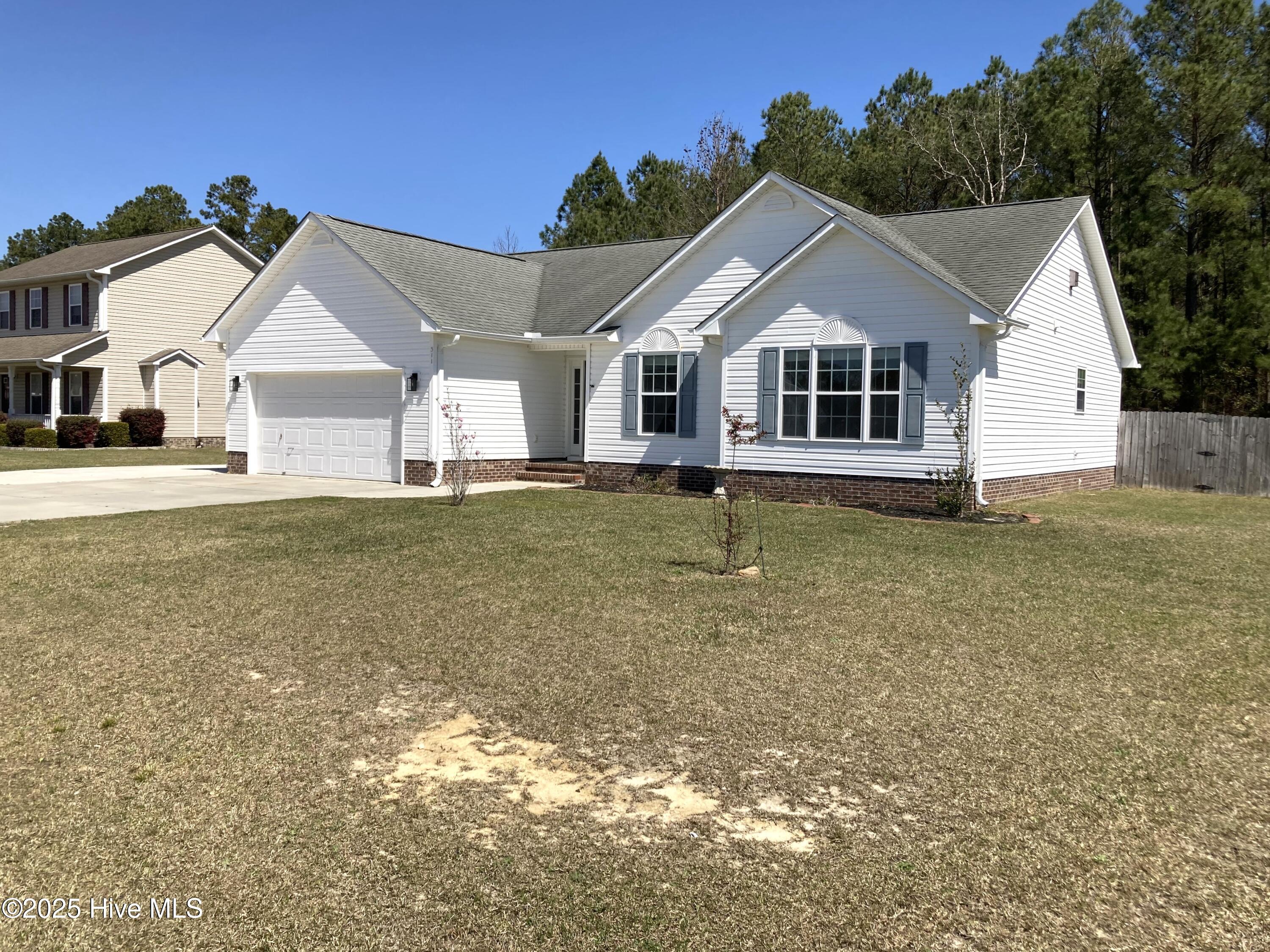 311 Springcreek Court Hubert, NC 28539 - Photo 3 of 13 IMG_2701