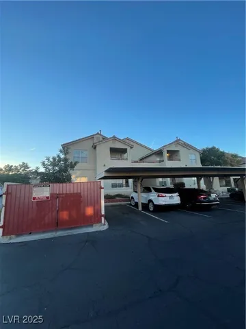 $1,391 | 520 Arrowhead Trail, Unit 221, Henderson, NV 89015