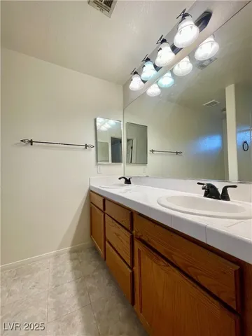 $1,391 | 520 Arrowhead Trail, Unit 221, Henderson, NV 89015