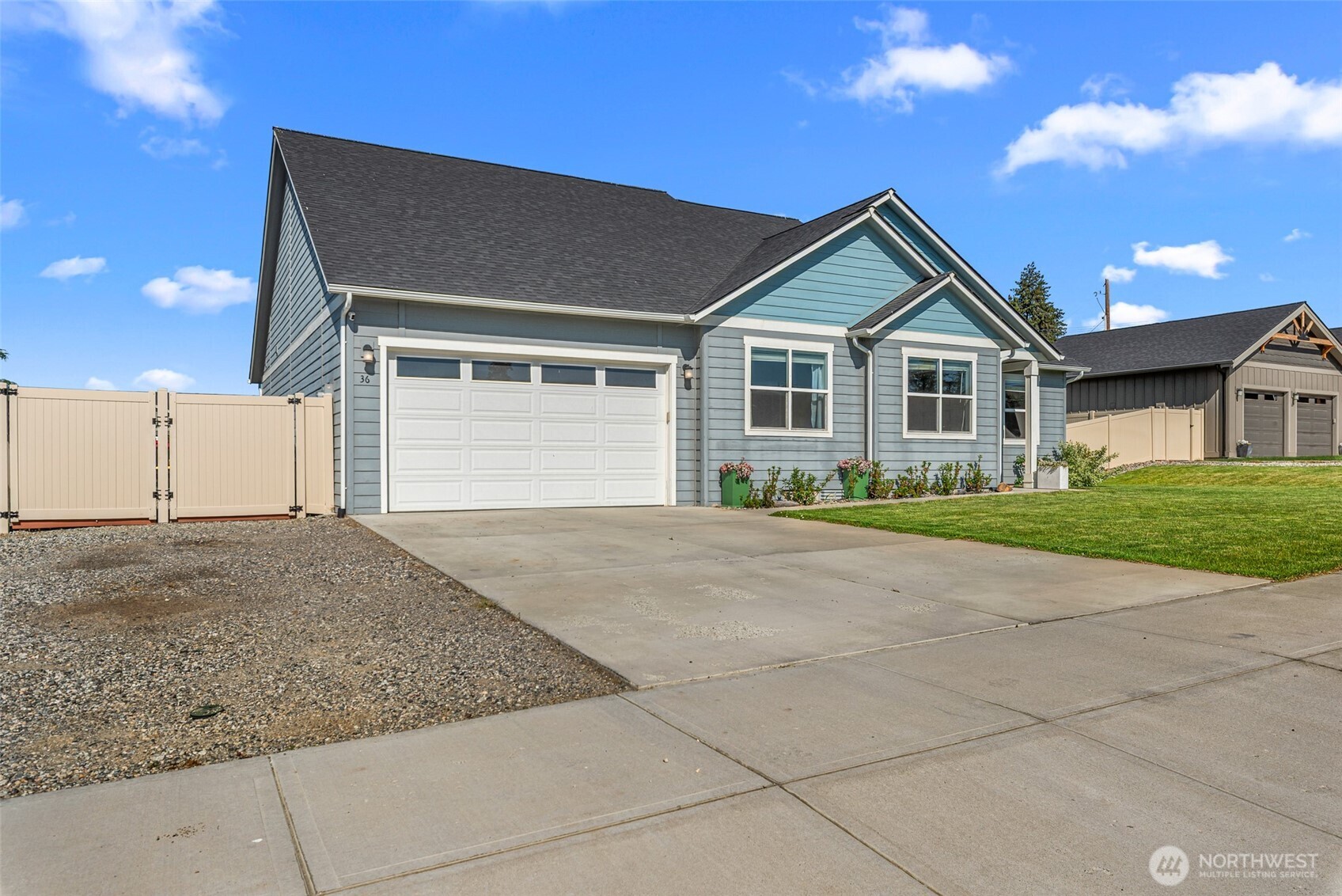 36 Starlight Avenue Wenatchee, WA 98801 - Photo 2 of 38 Gallery Image 2