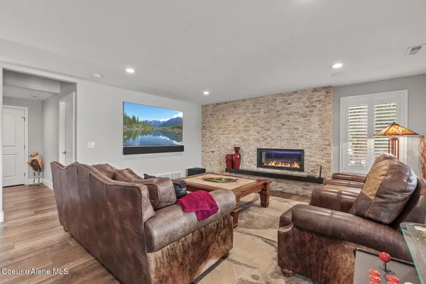 $4,950,000 | 7265 West Otter Bay Road, Coeur D'Alene, ID 83814