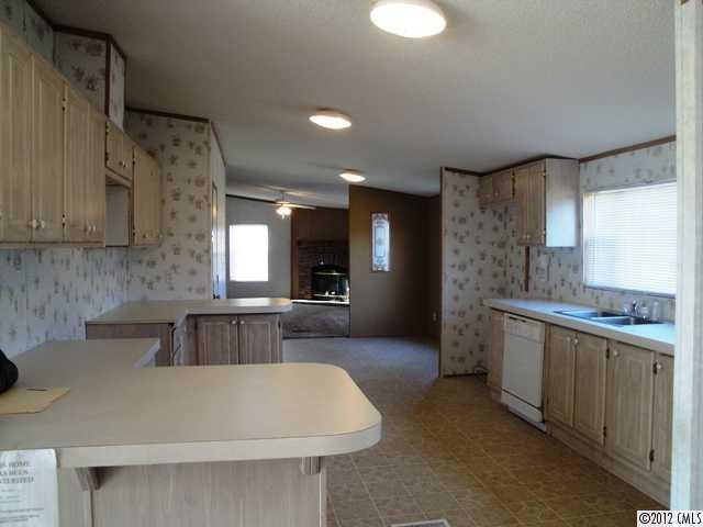 2947 Harding Steelman Road Yadkinville, NC 27055 - Photo 5 of 10 Gallery Image 5