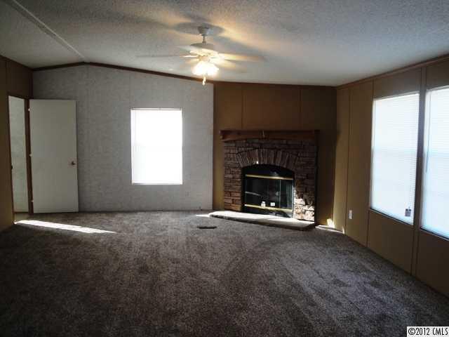 2947 Harding Steelman Road Yadkinville, NC 27055 - Photo 6 of 10 Gallery Image 6