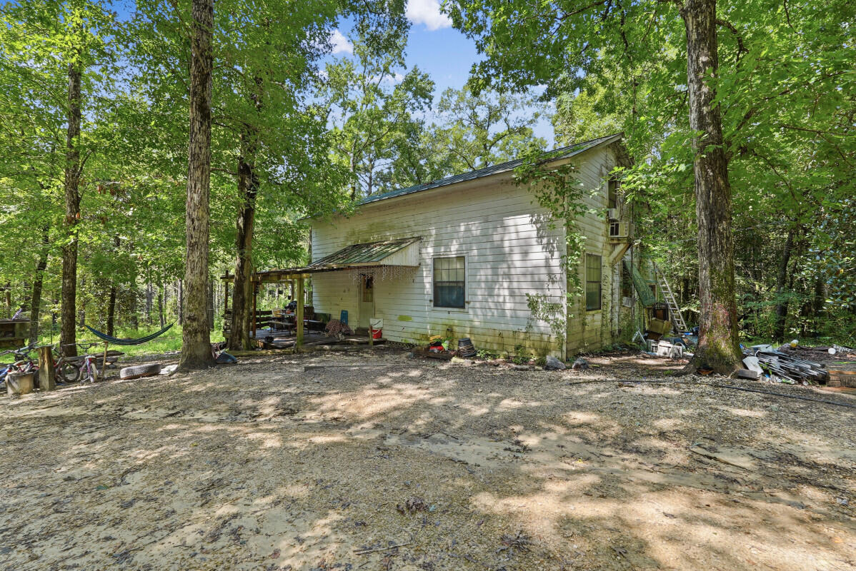 439 Thornton Road DeFuniak Springs, FL 32435 - Photo 14 of 16 17