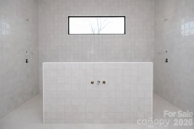 $2,850,000 | 1209 Meadowood Lane, Charlotte, NC 28211