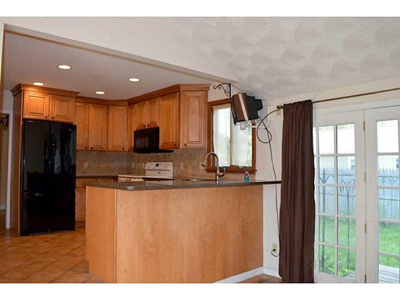 6 Tucker Road Smithfield, RI 02828 - Photo 5 of 21 Kitchen.
