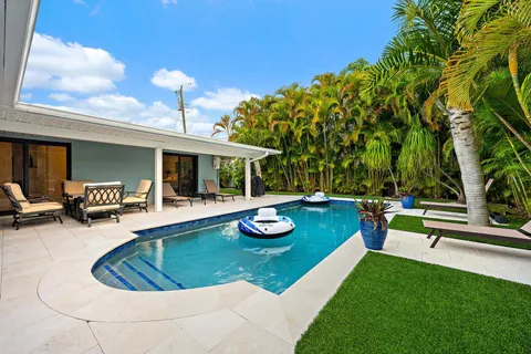 $1,195,000 | 1120 Singer Drive, Riviera Beach, FL 33404