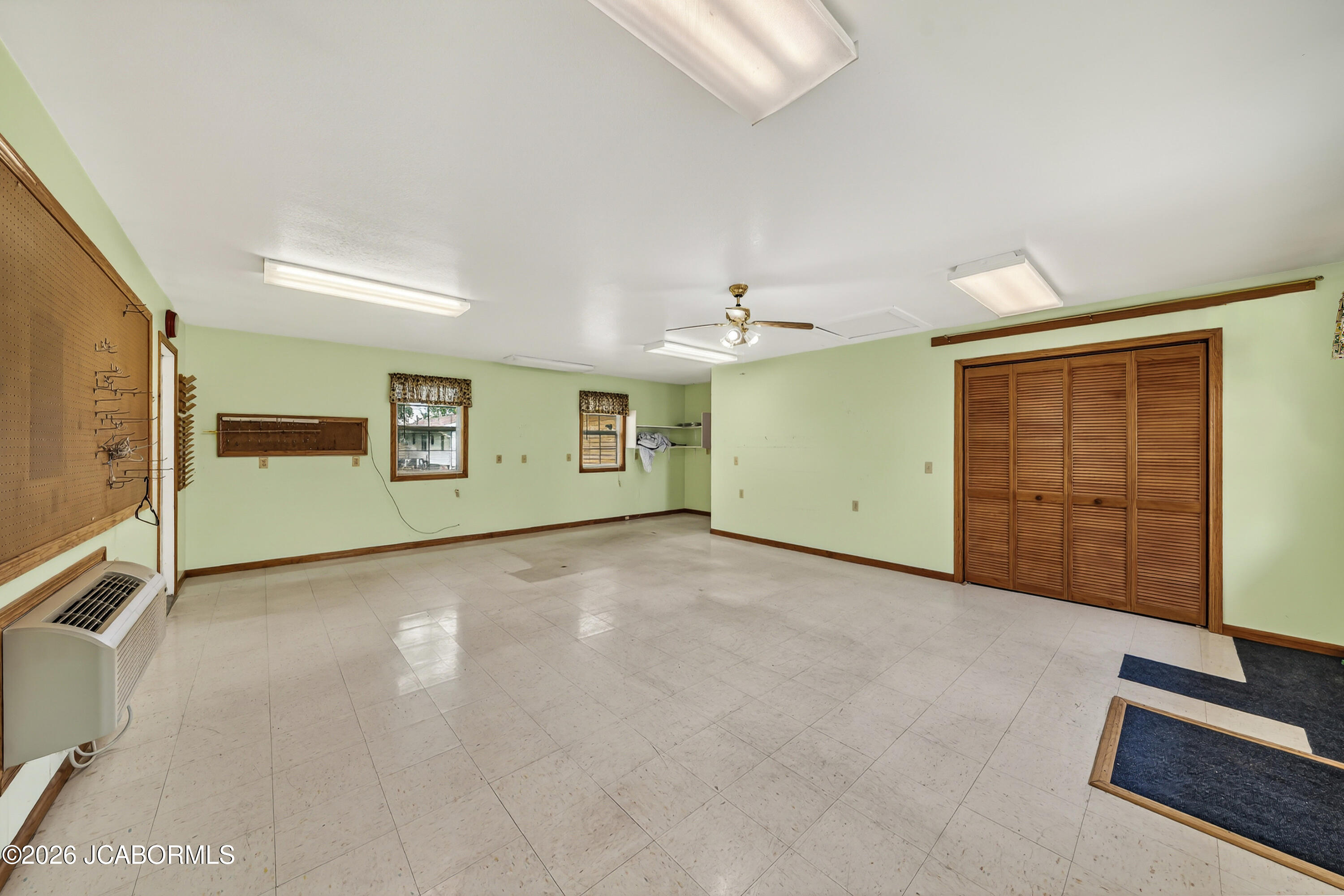 10206 State Rte 52 Versailles, MO 65084 - Photo 31 of 74