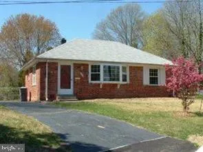 $2,750 | 1606 Concord Place, Alexandria, VA 22308