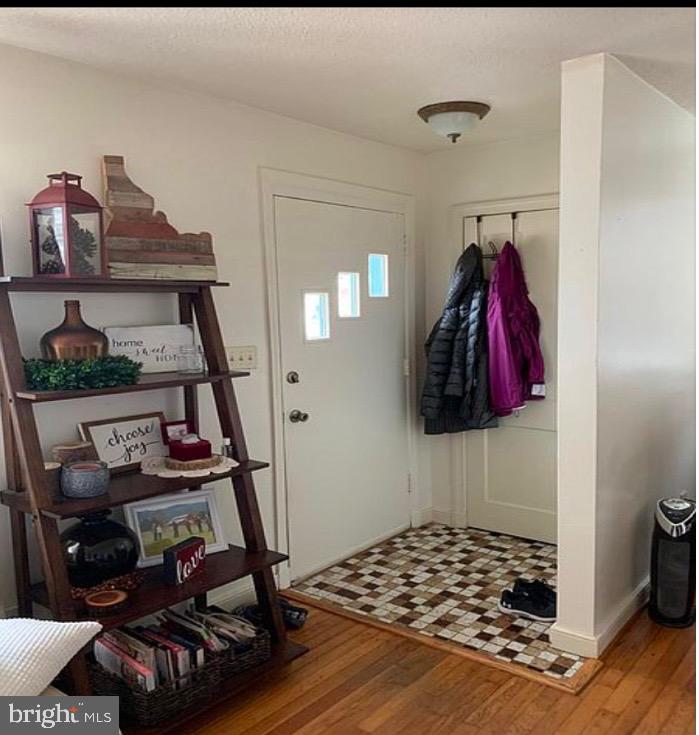 1606 Concord Place Alexandria, VA 22308 - Photo 2 of 12