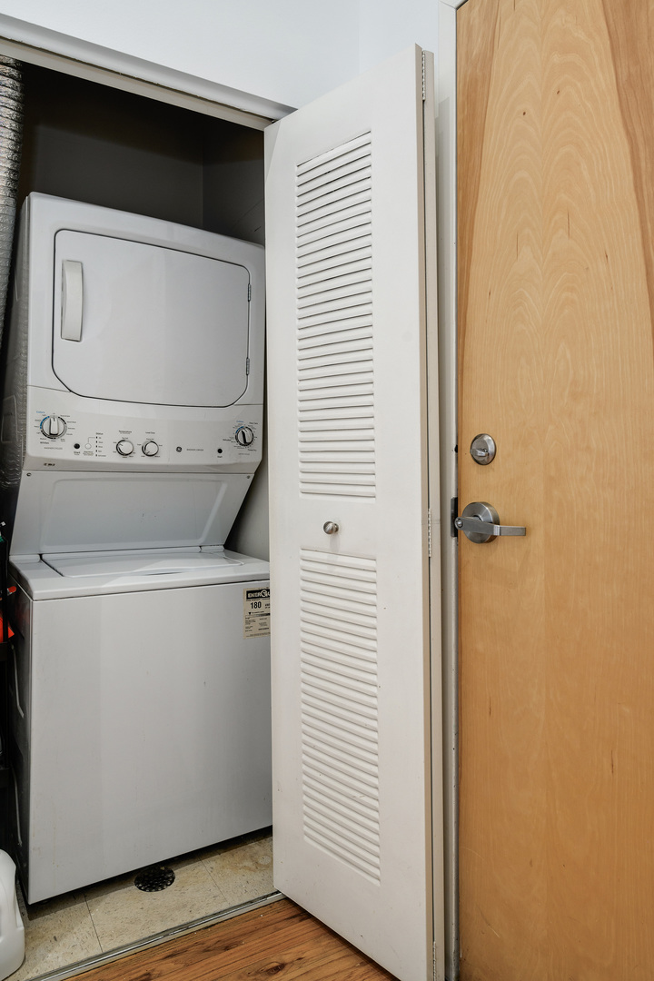 758 North Larrabee Street, Unit 514 Chicago, IL 60654 - Photo 17 of 20