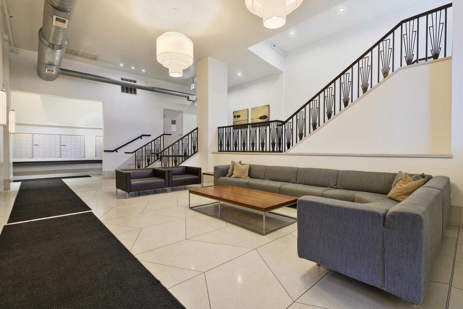 758 North Larrabee Street, Unit 514 Chicago, IL 60654 - Photo 3 of 20