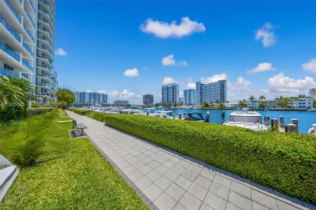 a view of a rooftop deck patio and swimming pool and patio