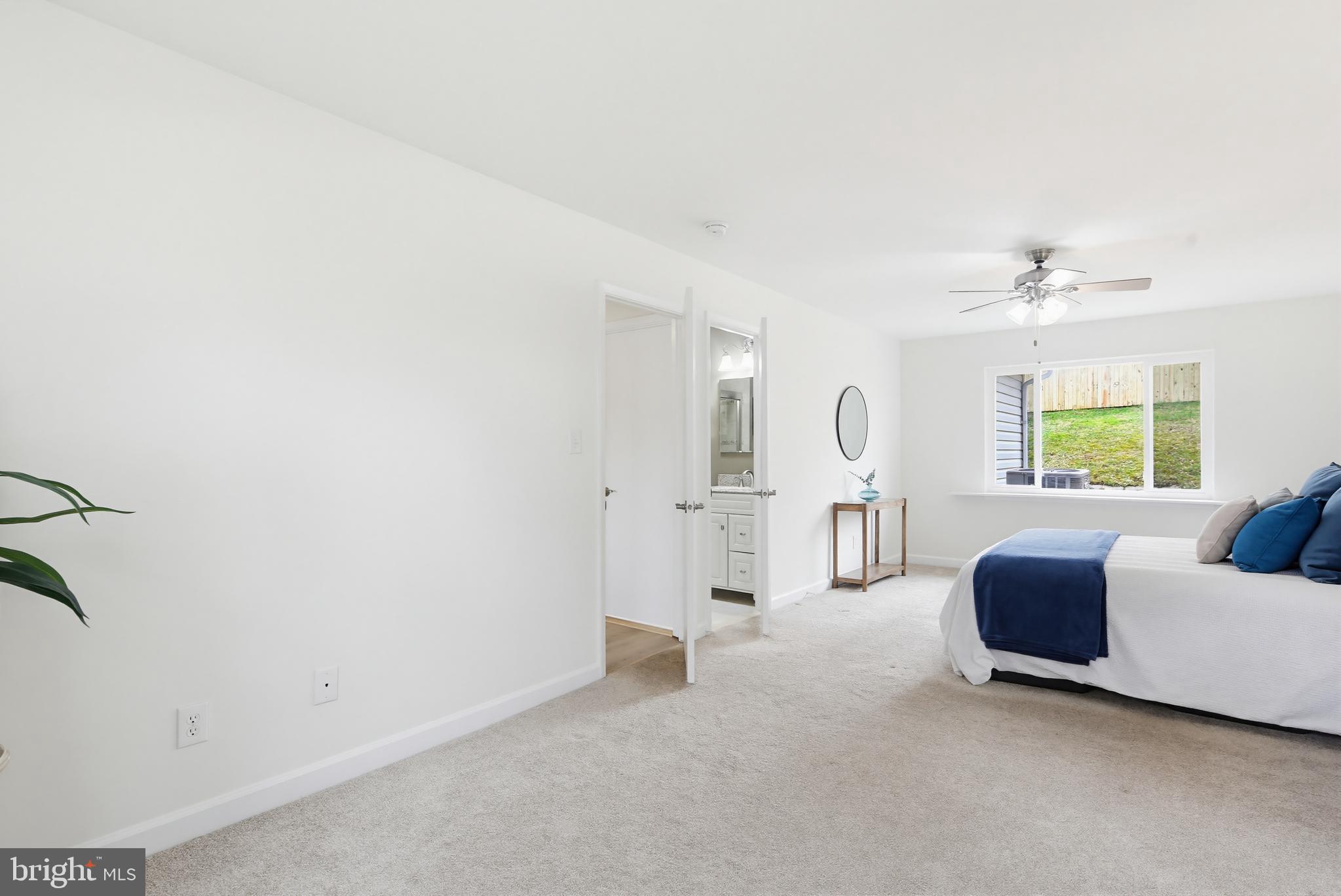 955 Truro Lane Crofton, MD 21114 - Photo 18 of 36 Bonus space ideal for desk or sitting area