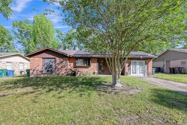 $185,000 | 807 Doctor Martin Luther King Junior Place North, Conroe, TX 77301