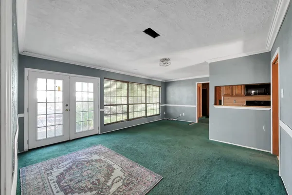 $185,000 | 807 Doctor Martin Luther King Junior Place North, Conroe, TX 77301