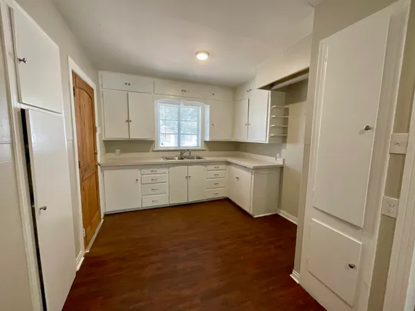 $1,099 | 2421 31st Street, Lubbock, TX 79411