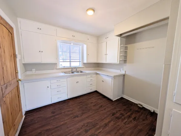 $1,099 | 2421 31st Street, Lubbock, TX 79411