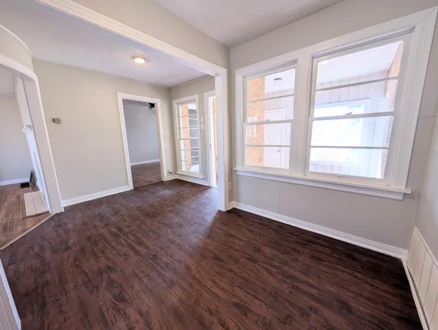 $1,225 | 2421 31st Street, Lubbock, TX 79411