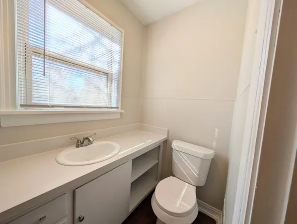 $1,099 | 2421 31st Street, Lubbock, TX 79411