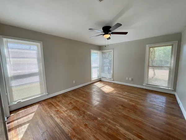 $1,099 | 2421 31st Street, Lubbock, TX 79411