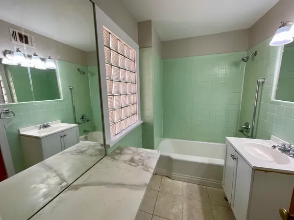 $1,099 | 2421 31st Street, Lubbock, TX 79411