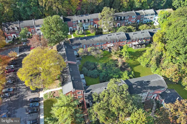 a view of a outdoor space