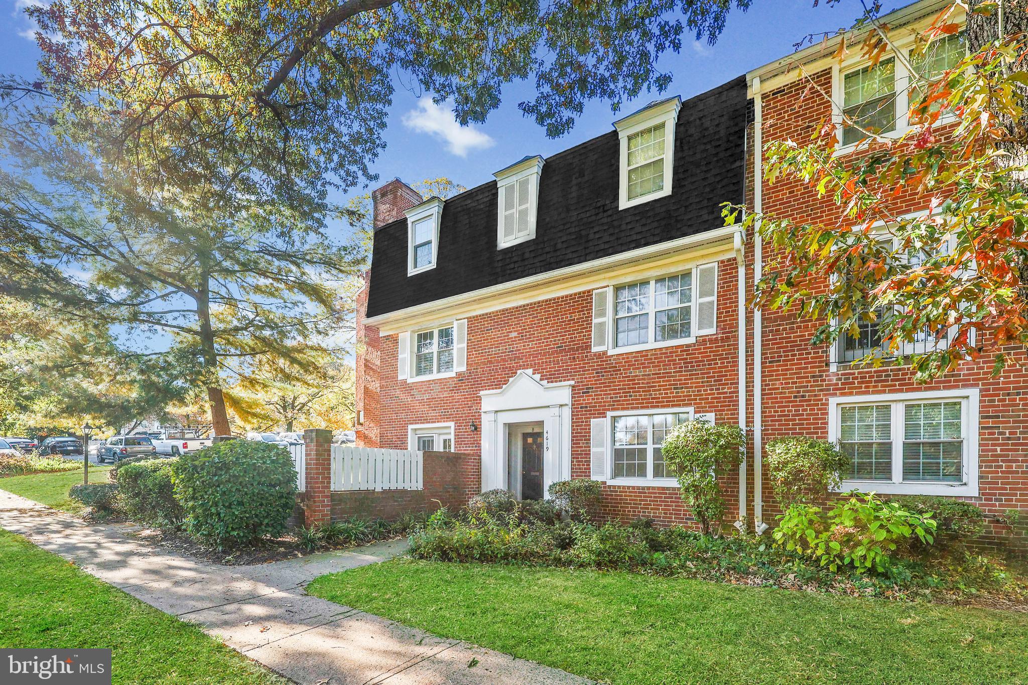 4619 28th Road South, Unit C Arlington, VA 22206 - Photo 26 of 31 a front view of a house with garden