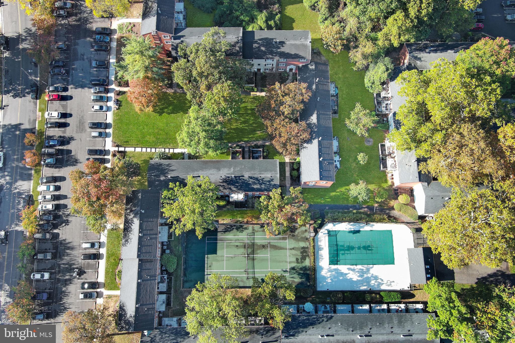 4619 28th Road South, Unit C Arlington, VA 22206 - Photo 31 of 31 an aerial view of a houses with outdoor space