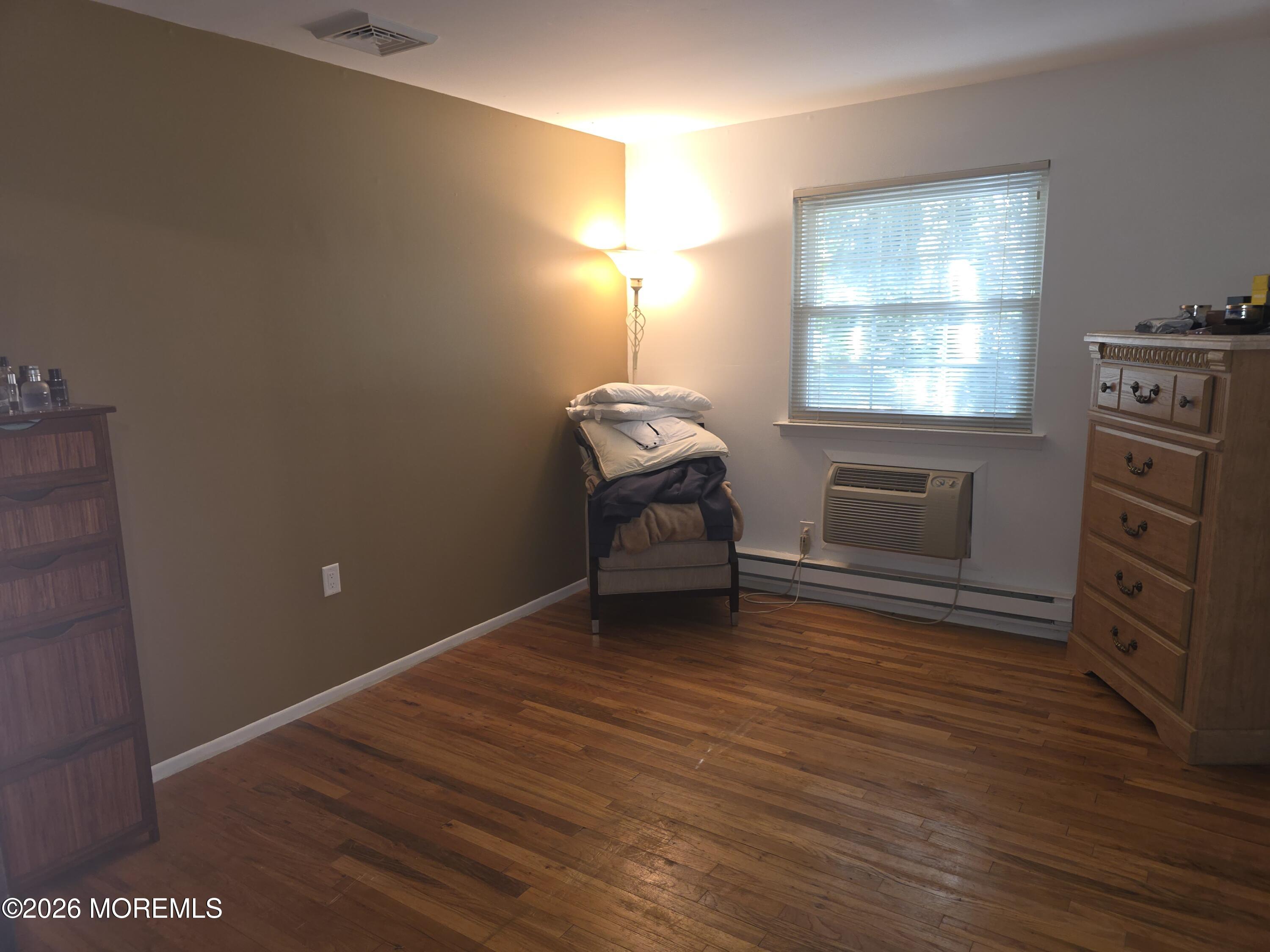 210 Laurel Place Clementon, NJ 08021 - Photo 7 of 9 20260608_170933