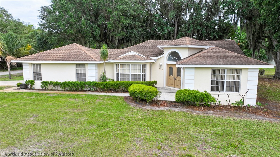 333 Cardinal Road Sebring, FL 33876 - Photo 1 of 12