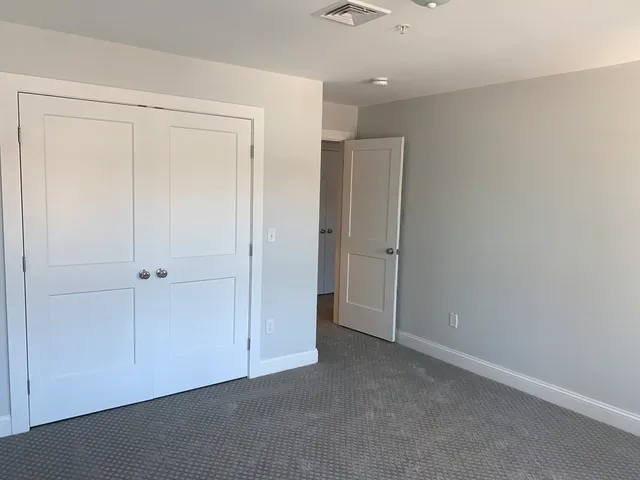 $3,200 | 1 Broadway Avenue, Unit 6, Ipswich, MA 01938