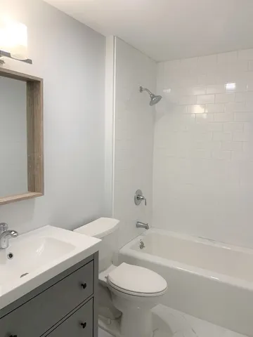 $3,200 | 1 Broadway Avenue, Unit 6, Ipswich, MA 01938