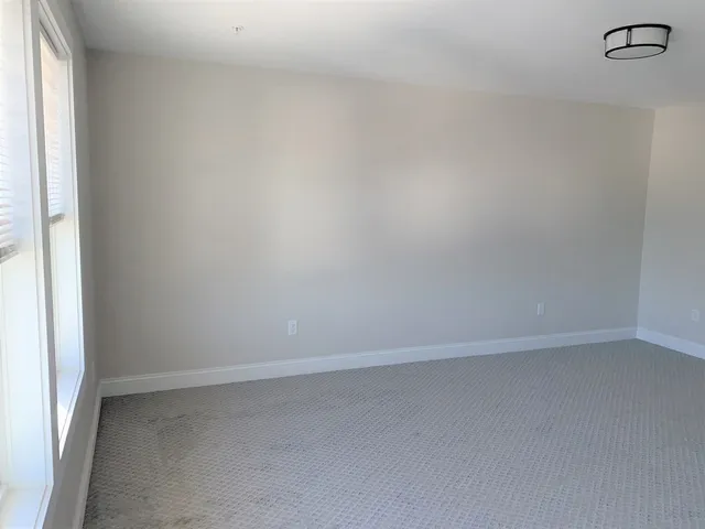 $3,200 | 1 Broadway Avenue, Unit 6, Ipswich, MA 01938