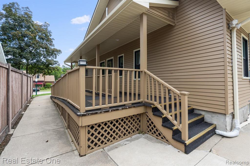 817 North Main Street Rochester, MI 48307 - Photo 23 of 25