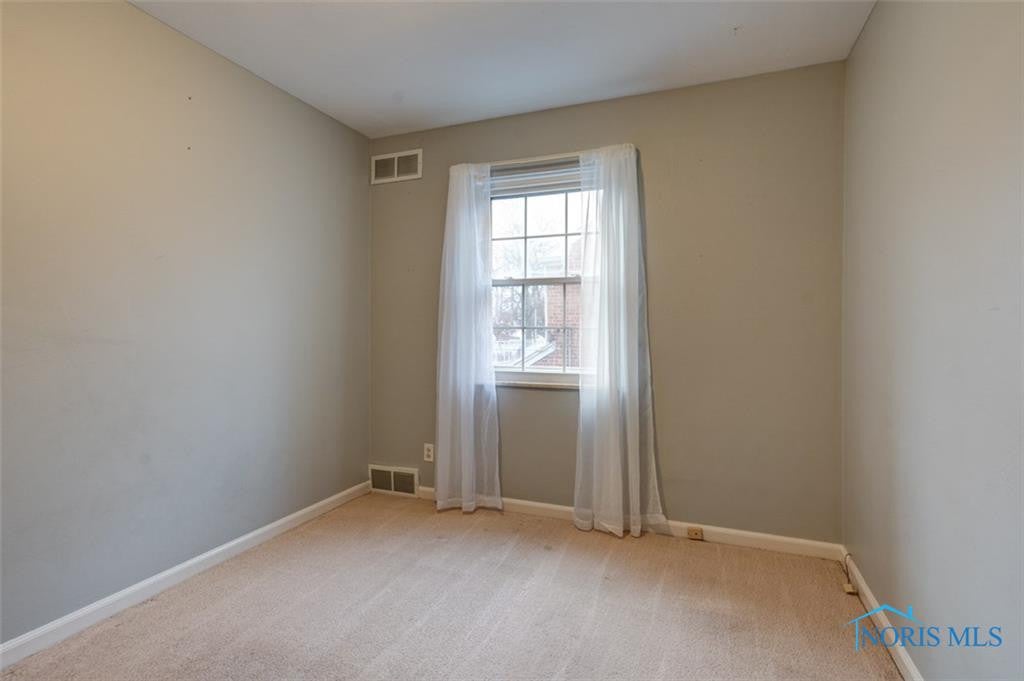 4152 Elmhurst Road Toledo, OH 43613 - Photo 27 of 33 Gallery Image 27