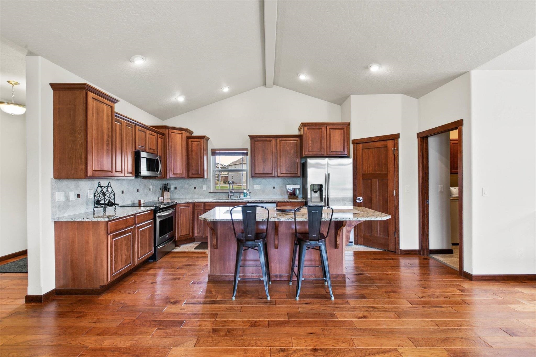 17612 East Apollo Road Greenacres, WA 99016 - Photo 11 of 43 Gallery Image 11